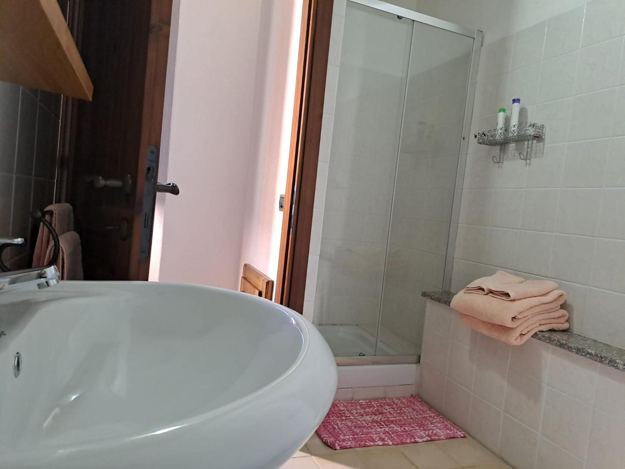 B&B S'Omu Antiga Nureci 外观 照片
